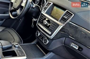 Внедорожник / Кроссовер Mercedes-Benz M-Class 2014 в 
