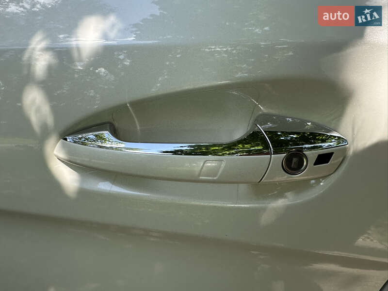 Внедорожник / Кроссовер Mercedes-Benz M-Class 2013 в Харькове