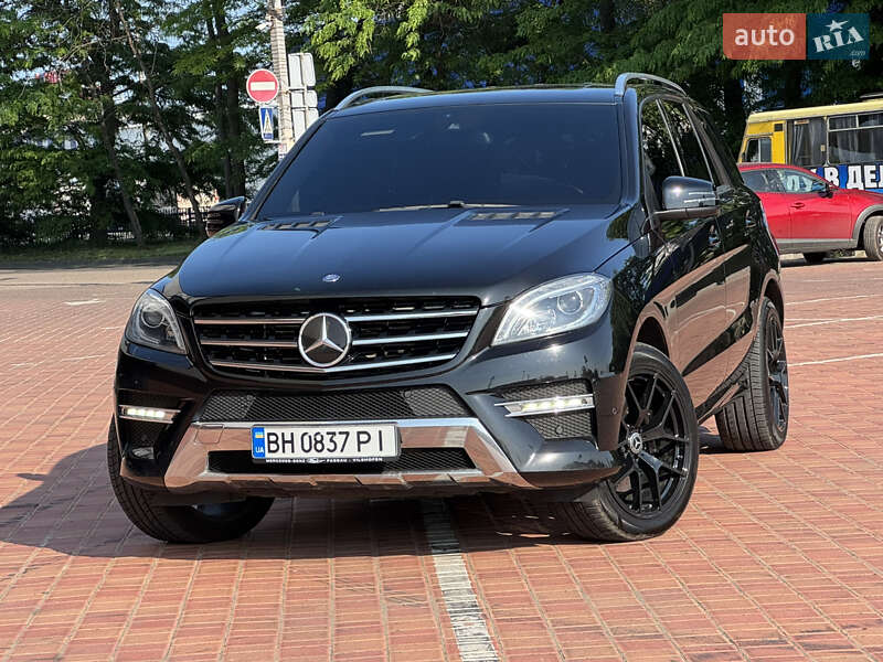Внедорожник / Кроссовер Mercedes-Benz M-Class 2013 в Одессе