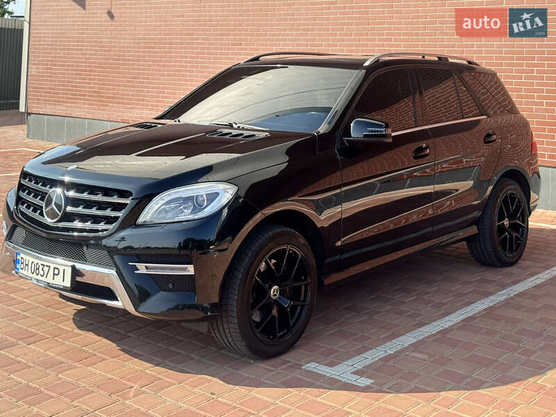 Внедорожник / Кроссовер Mercedes-Benz M-Class 2013 в Одессе