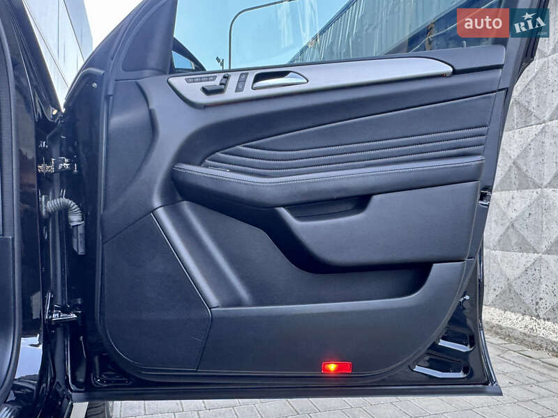 Внедорожник / Кроссовер Mercedes-Benz M-Class 2013 в Одессе
