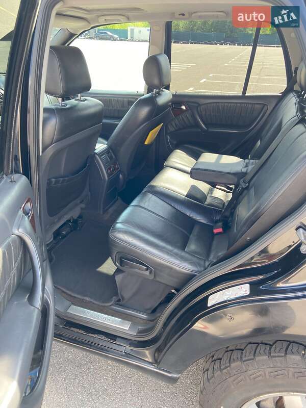 Внедорожник / Кроссовер Mercedes-Benz M-Class 2002 в Киеве