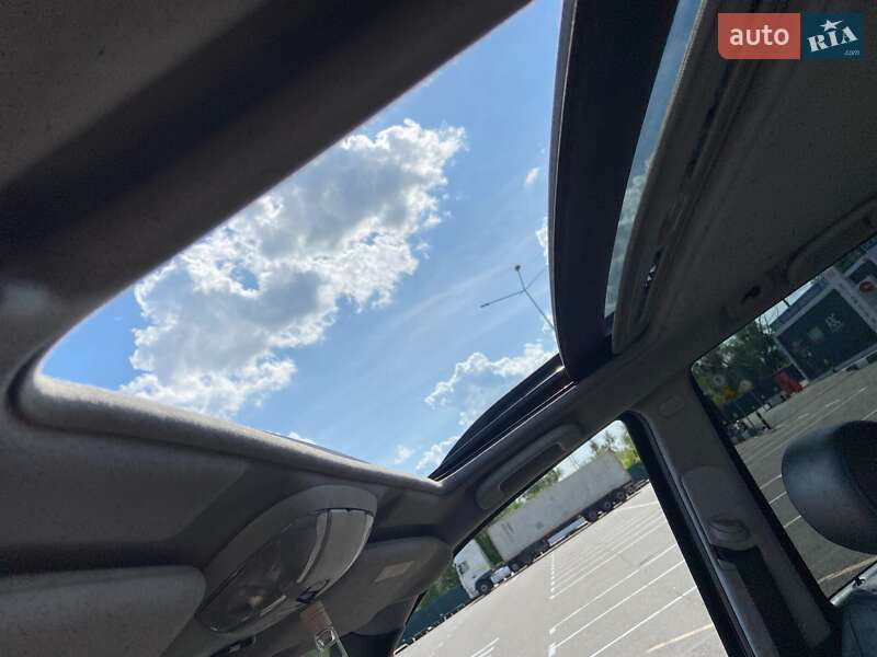 Внедорожник / Кроссовер Mercedes-Benz M-Class 2002 в Киеве