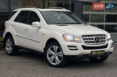 Mercedes-Benz M-Class 2011 Mercedes-Benz M-Class 2011