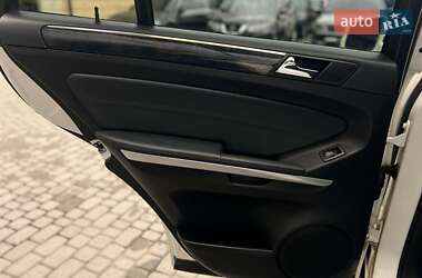 Внедорожник / Кроссовер Mercedes-Benz M-Class 2011 в 
