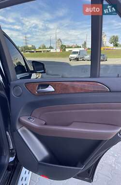 Внедорожник / Кроссовер Mercedes-Benz M-Class 2012 в 