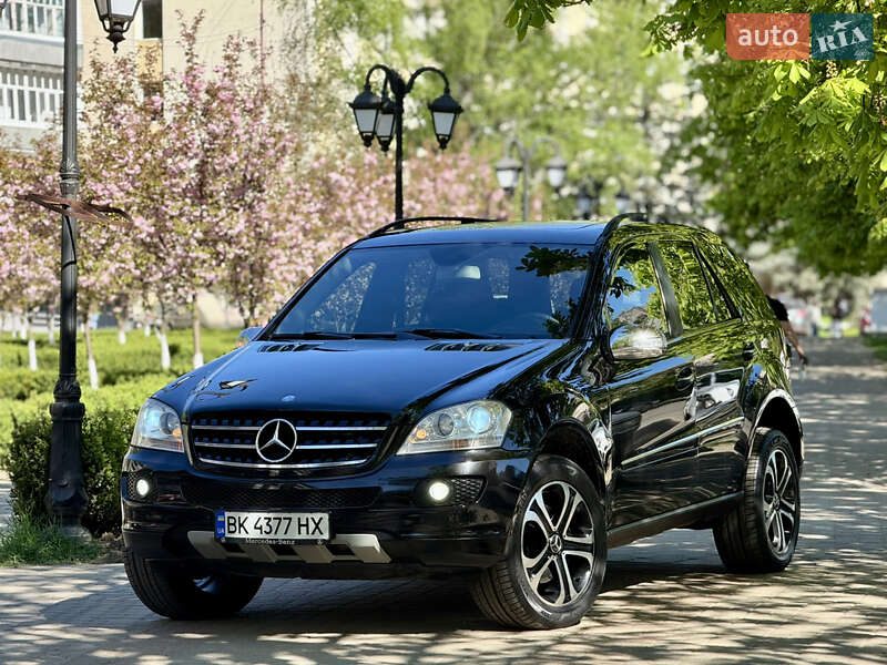 Позашляховик / Кросовер Mercedes-Benz M-Class 2007 в 