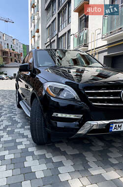 Внедорожник / Кроссовер Mercedes-Benz M-Class 2014 в 