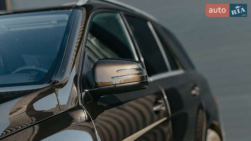 Внедорожник / Кроссовер Mercedes-Benz M-Class 2014 в Ровно