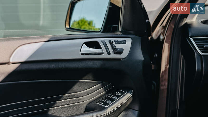 Внедорожник / Кроссовер Mercedes-Benz M-Class 2014 в Ровно