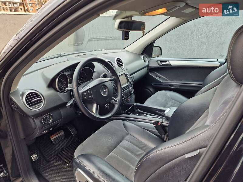 Позашляховик / Кросовер Mercedes-Benz M-Class 2008 в Чернівцях