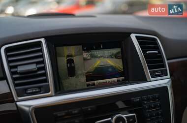 Внедорожник / Кроссовер Mercedes-Benz M-Class 2015 в 