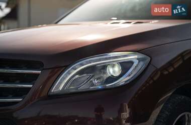 Внедорожник / Кроссовер Mercedes-Benz M-Class 2015 в 