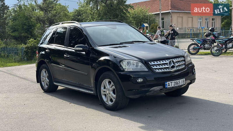 Внедорожник / Кроссовер Mercedes-Benz M-Class 2008 в 