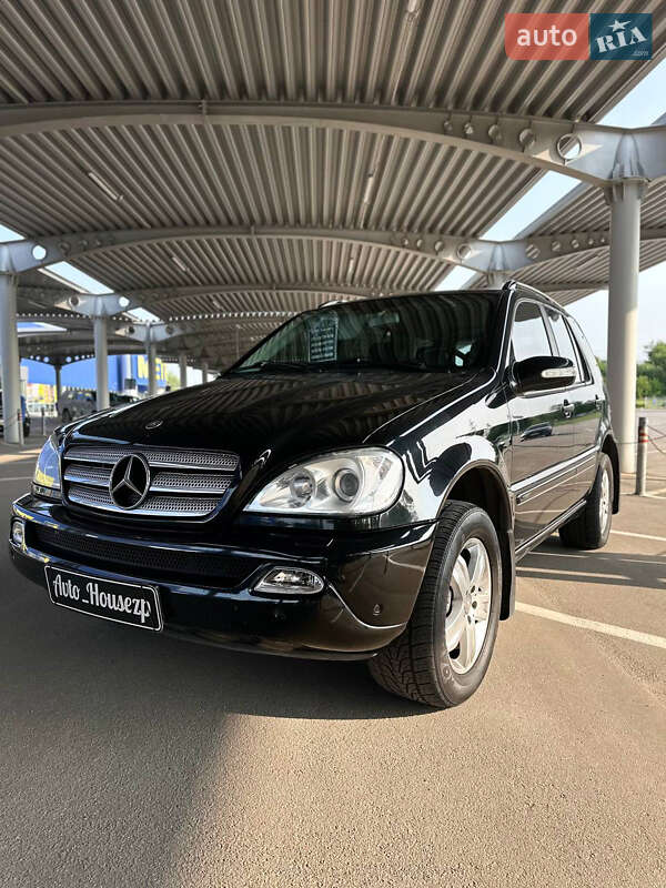 Позашляховик / Кросовер Mercedes-Benz M-Class 2004 в Запоріжжі