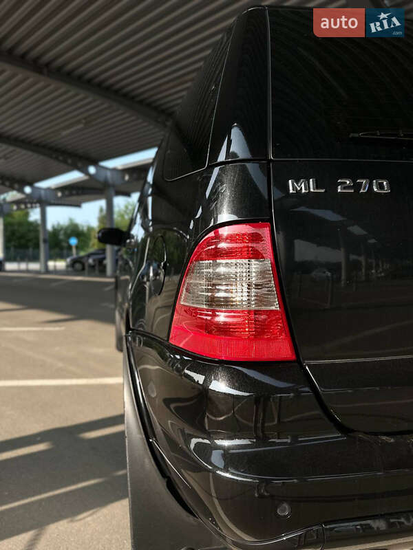 Позашляховик / Кросовер Mercedes-Benz M-Class 2004 в Запоріжжі