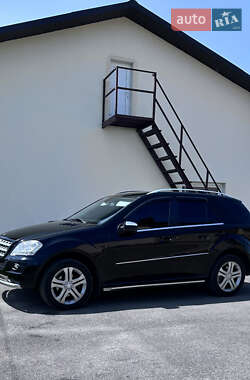 Внедорожник / Кроссовер Mercedes-Benz M-Class 2009 в Львове