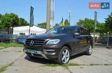 Mercedes-Benz M-Class 2013 Mercedes-Benz M-Class 2013