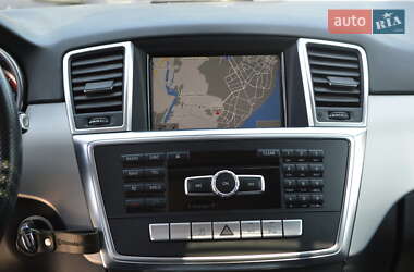 Внедорожник / Кроссовер Mercedes-Benz M-Class 2013 в 