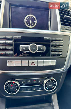 Внедорожник / Кроссовер Mercedes-Benz M-Class 2014 в 