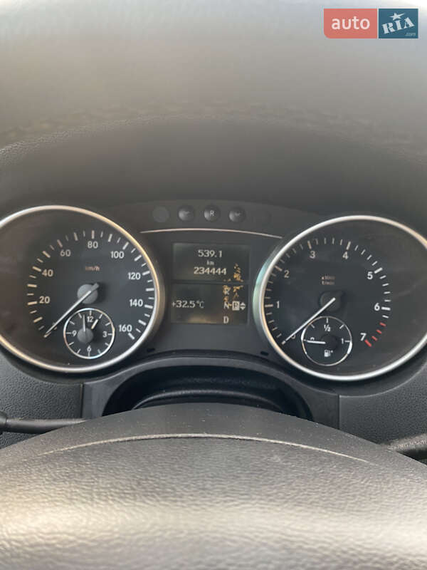 Внедорожник / Кроссовер Mercedes-Benz M-Class 2006 в Житомире фото 16 Внедорожник / Кроссовер Mercedes-Benz M-Class 2006 в Житомире