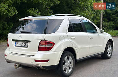 Позашляховик / Кросовер Mercedes-Benz M-Class 2011 в 