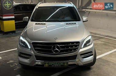 Внедорожник / Кроссовер Mercedes-Benz M-Class 2012 в 