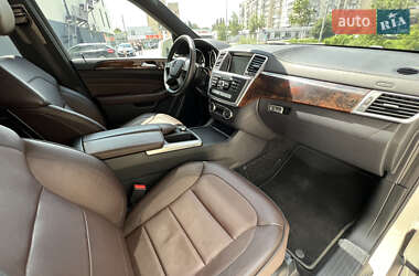 Внедорожник / Кроссовер Mercedes-Benz M-Class 2012 в 
