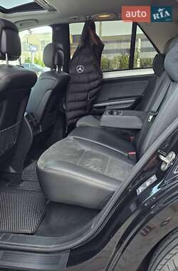 Внедорожник / Кроссовер Mercedes-Benz M-Class 2010 в 
