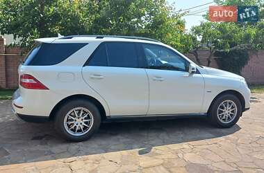 Позашляховик / Кросовер Mercedes-Benz M-Class 2012 в Южному