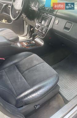 Внедорожник / Кроссовер Mercedes-Benz M-Class 2005 в 