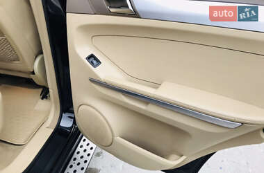 Внедорожник / Кроссовер Mercedes-Benz M-Class 2008 в 