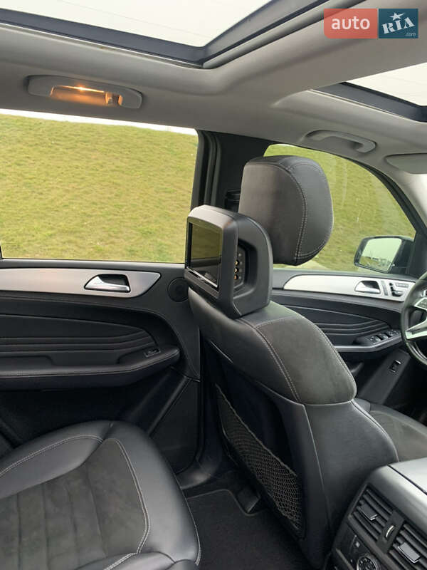 Внедорожник / Кроссовер Mercedes-Benz M-Class 2011 в Днепре