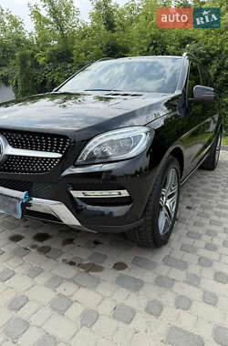 Внедорожник / Кроссовер Mercedes-Benz M-Class 2015 в Ивано-Франковске