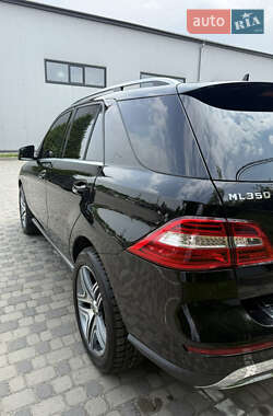 Позашляховик / Кросовер Mercedes-Benz M-Class 2015 в 