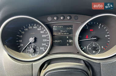 Внедорожник / Кроссовер Mercedes-Benz M-Class 2009 в 