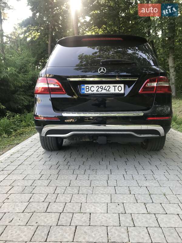 Позашляховик / Кросовер Mercedes-Benz M-Class 2014 в Львові