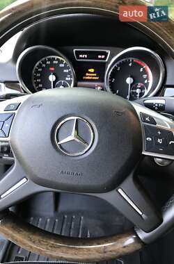 Внедорожник / Кроссовер Mercedes-Benz M-Class 2014 в 