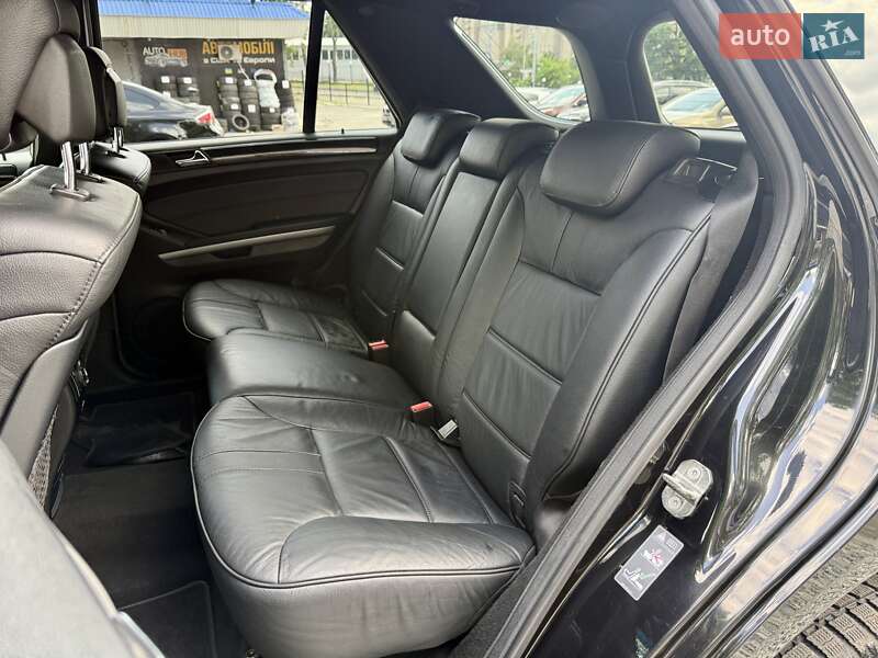 Внедорожник / Кроссовер Mercedes-Benz M-Class 2010 в Харькове