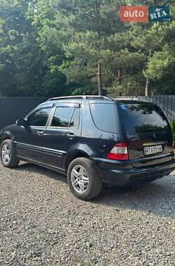 Внедорожник / Кроссовер Mercedes-Benz M-Class 2002 в 