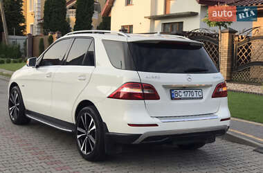 Внедорожник / Кроссовер Mercedes-Benz M-Class 2012 в 