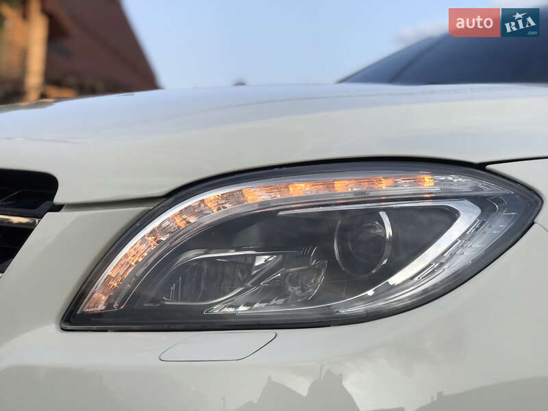 Позашляховик / Кросовер Mercedes-Benz M-Class 2012 в Луцьку
