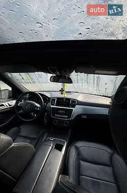 Внедорожник / Кроссовер Mercedes-Benz M-Class 2013 в 