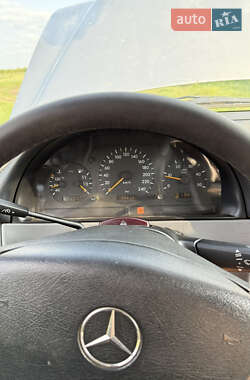Внедорожник / Кроссовер Mercedes-Benz M-Class 2003 в 