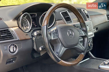 Внедорожник / Кроссовер Mercedes-Benz M-Class 2011 в 