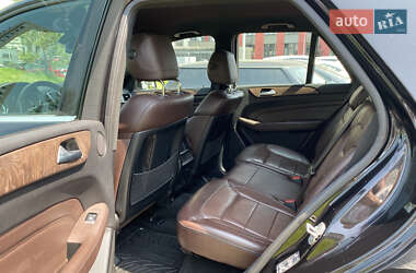 Внедорожник / Кроссовер Mercedes-Benz M-Class 2011 в 