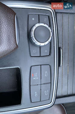 Внедорожник / Кроссовер Mercedes-Benz M-Class 2011 в 