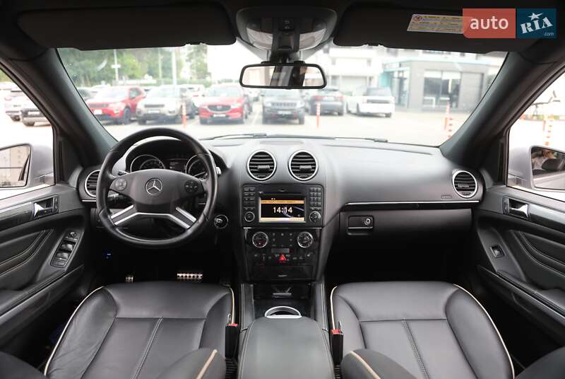 Позашляховик / Кросовер Mercedes-Benz M-Class 2011 в Харкові
