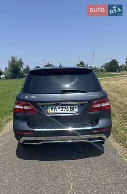 Внедорожник / Кроссовер Mercedes-Benz M-Class 2011 в 