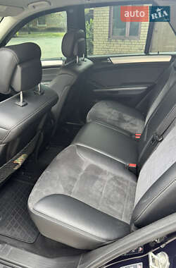 Внедорожник / Кроссовер Mercedes-Benz M-Class 2010 в 